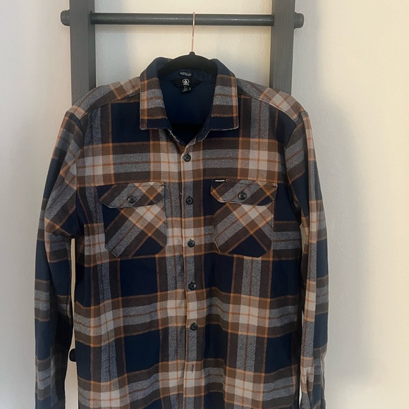 Volcom Classic Fit Navy Shirt - Picture 1 of 3